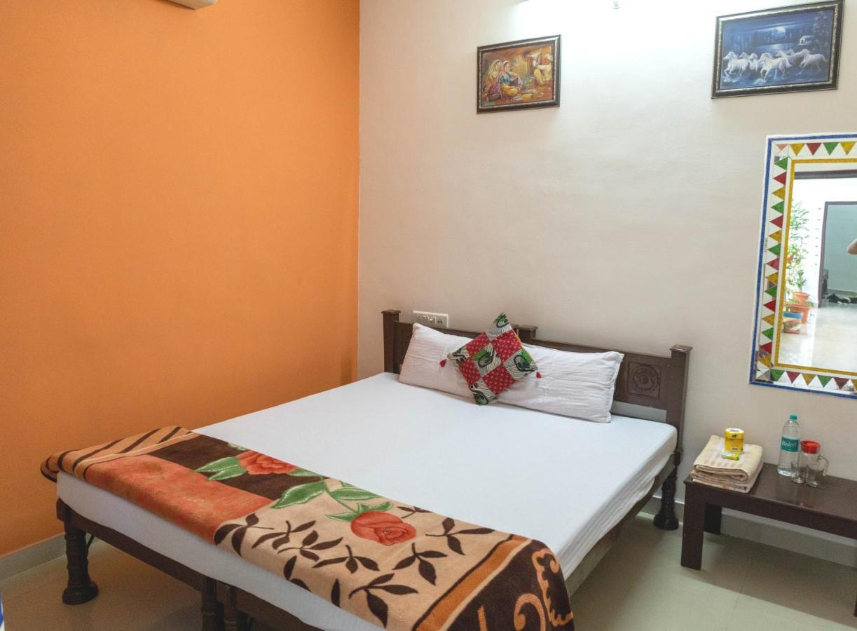 Hotel Tulsi Palace Пушкар Екстер'єр фото