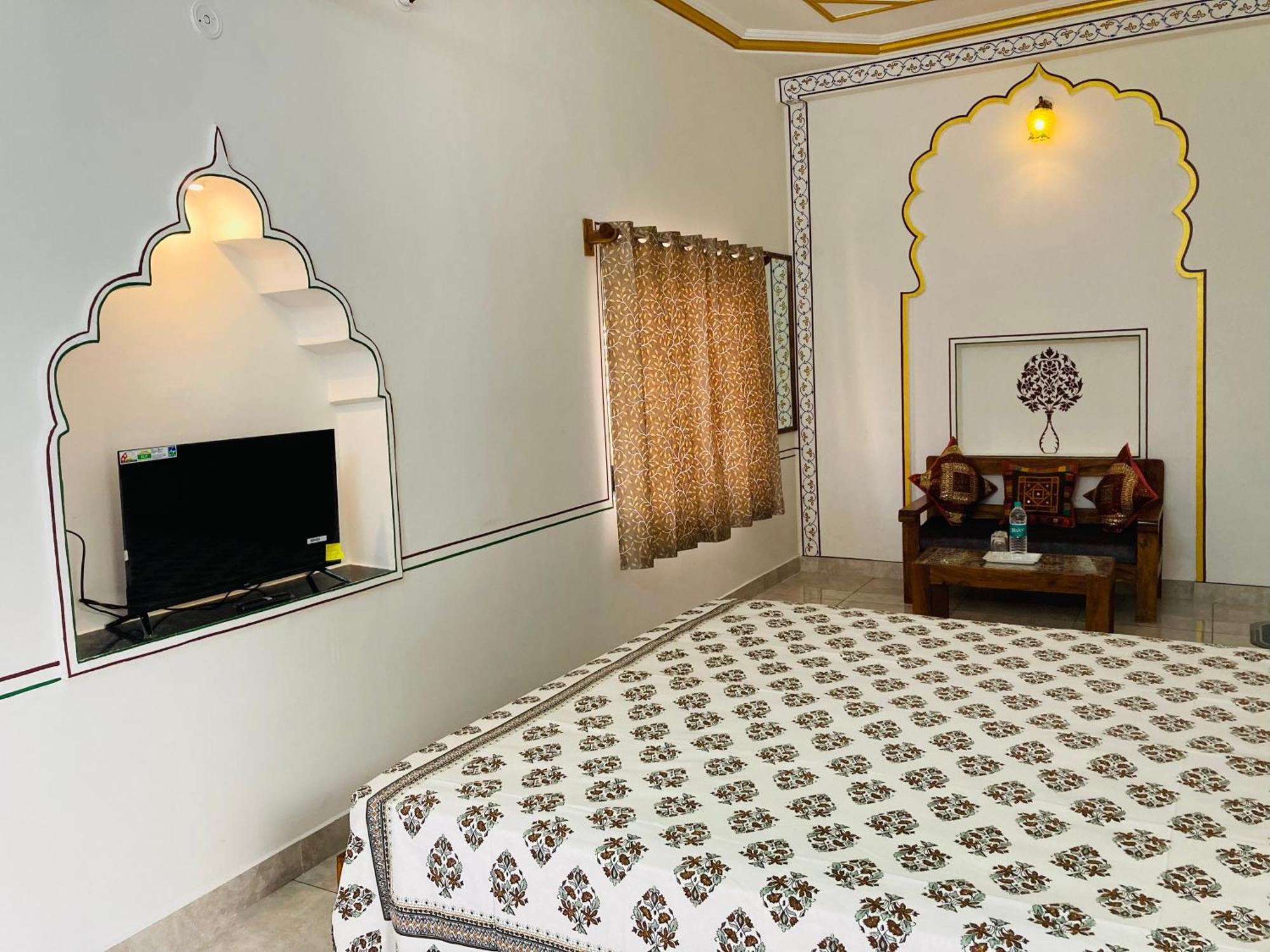 Hotel Tulsi Palace Пушкар Екстер'єр фото