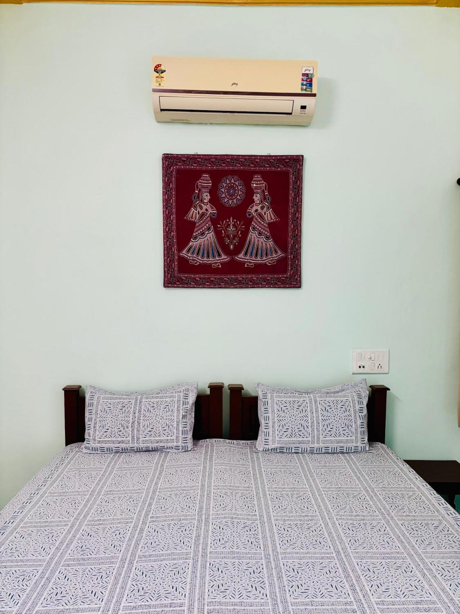 Hotel Tulsi Palace Пушкар Номер фото